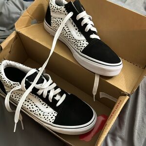 Vans dalmation black and white